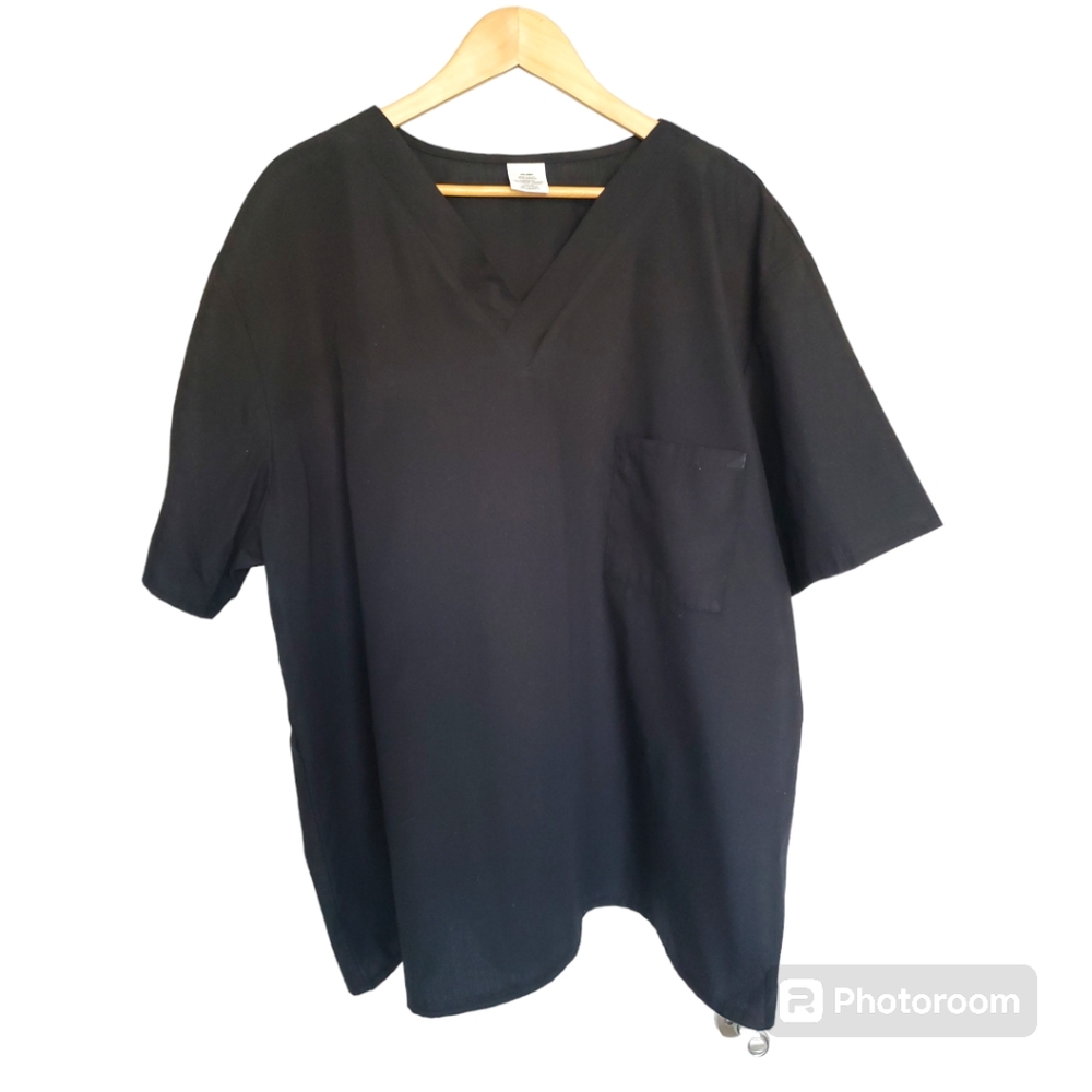 Black Short Sleeved Scrubs Top